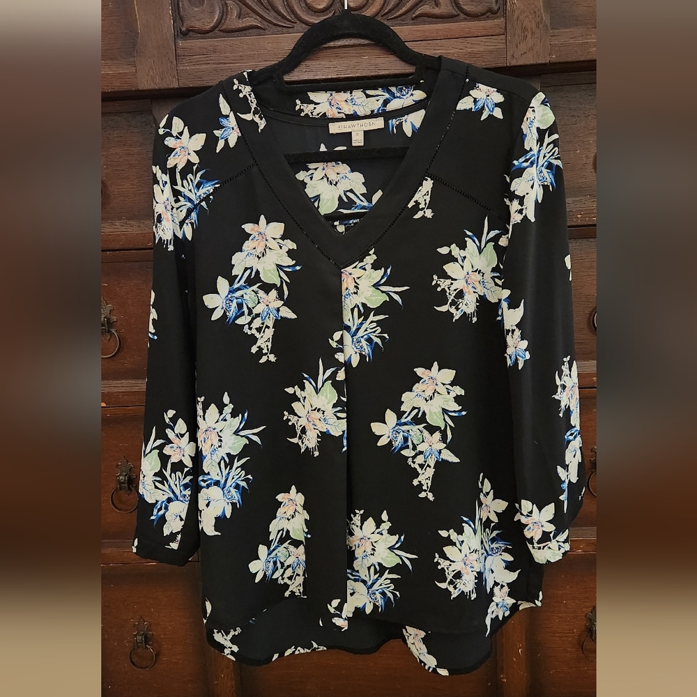 41 Hawthorn Black Floral Top